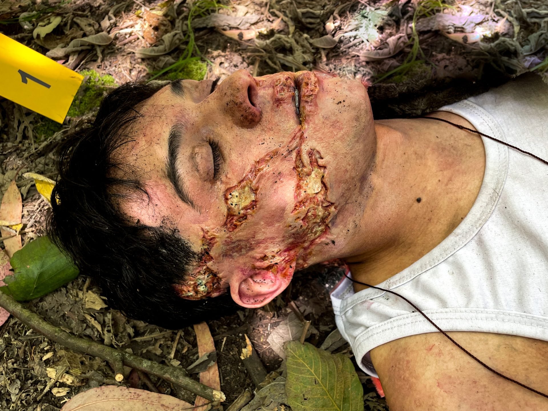 El Joven de la Foto Textura de Piel